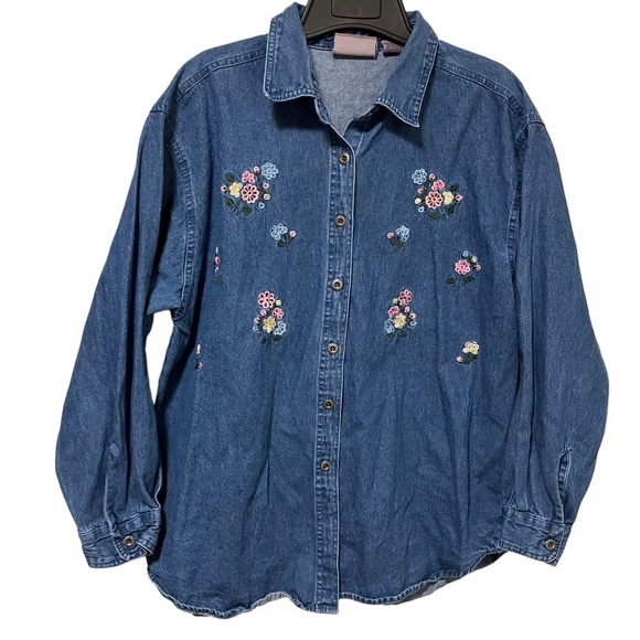 Evelina Floral Button-Down Top